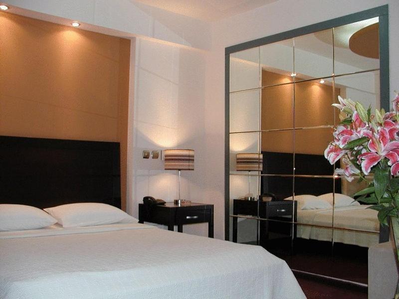 New Victory Hotel Atene Esterno foto